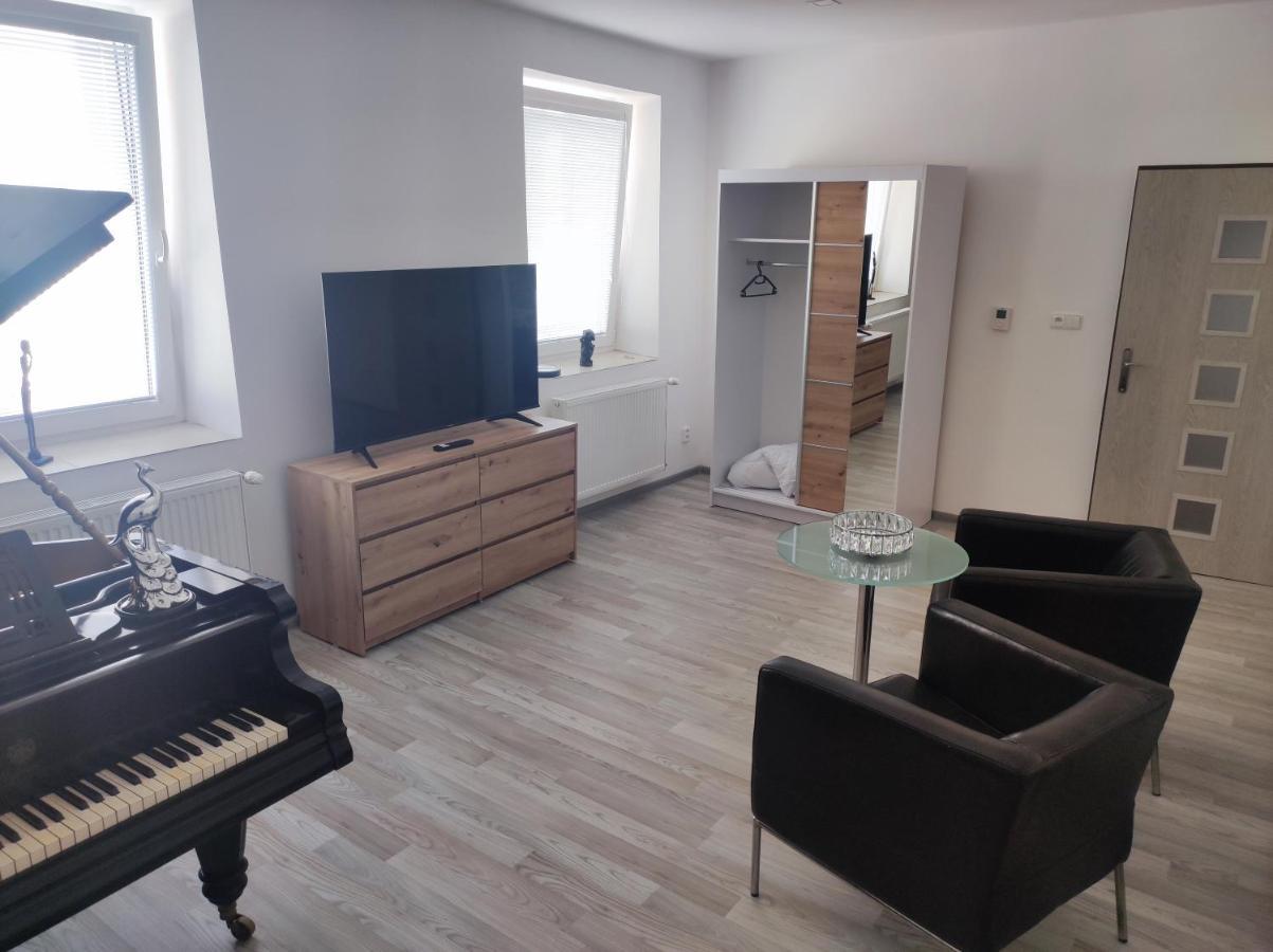 Apartmany Havlickova 423 เชสกาลีปา ภายนอก รูปภาพ